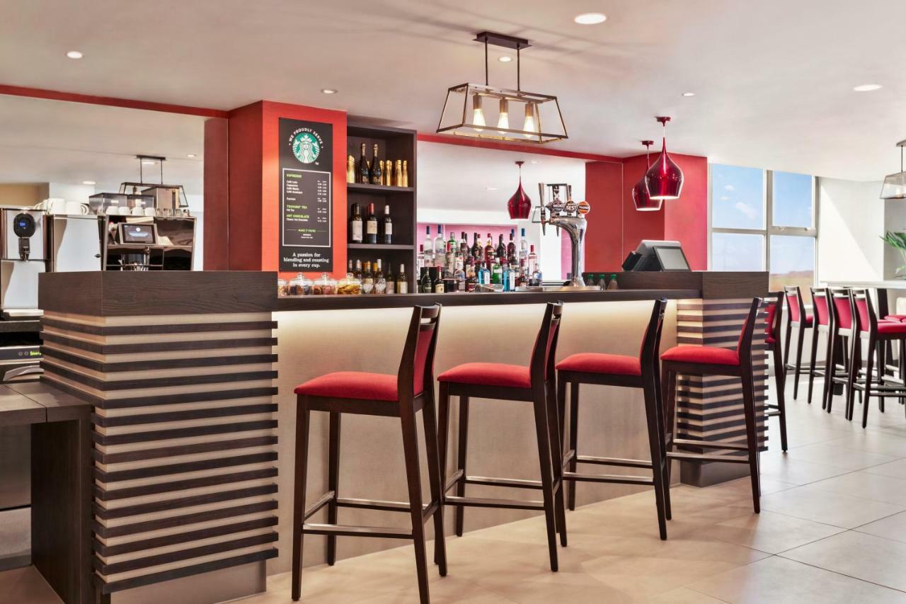Ramada East Kilbride Hotel Ngoại thất bức ảnh