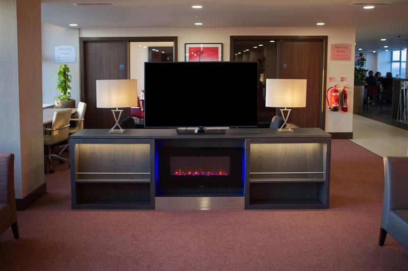 Ramada East Kilbride Hotel Ngoại thất bức ảnh